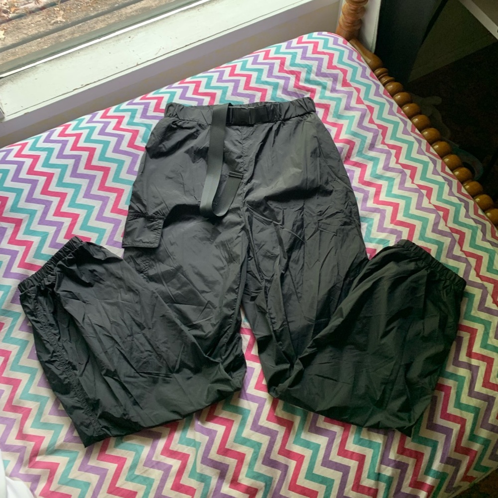 Wind-breaker cargo pants (small)